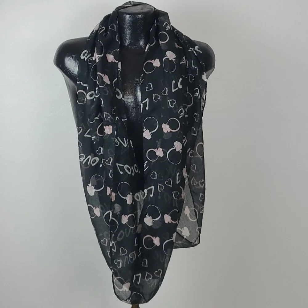 Sears black Love&Rings scarf New